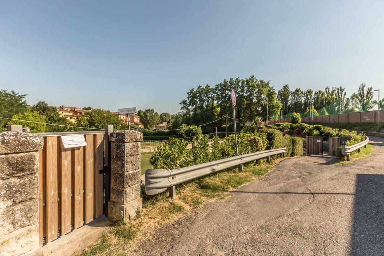 Borgo Sartoni Case Vacanze Appartamenti In Affitto Bologne Chambre photo